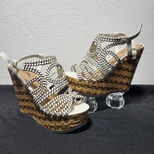 Mia Sz10 white&Tan wedges